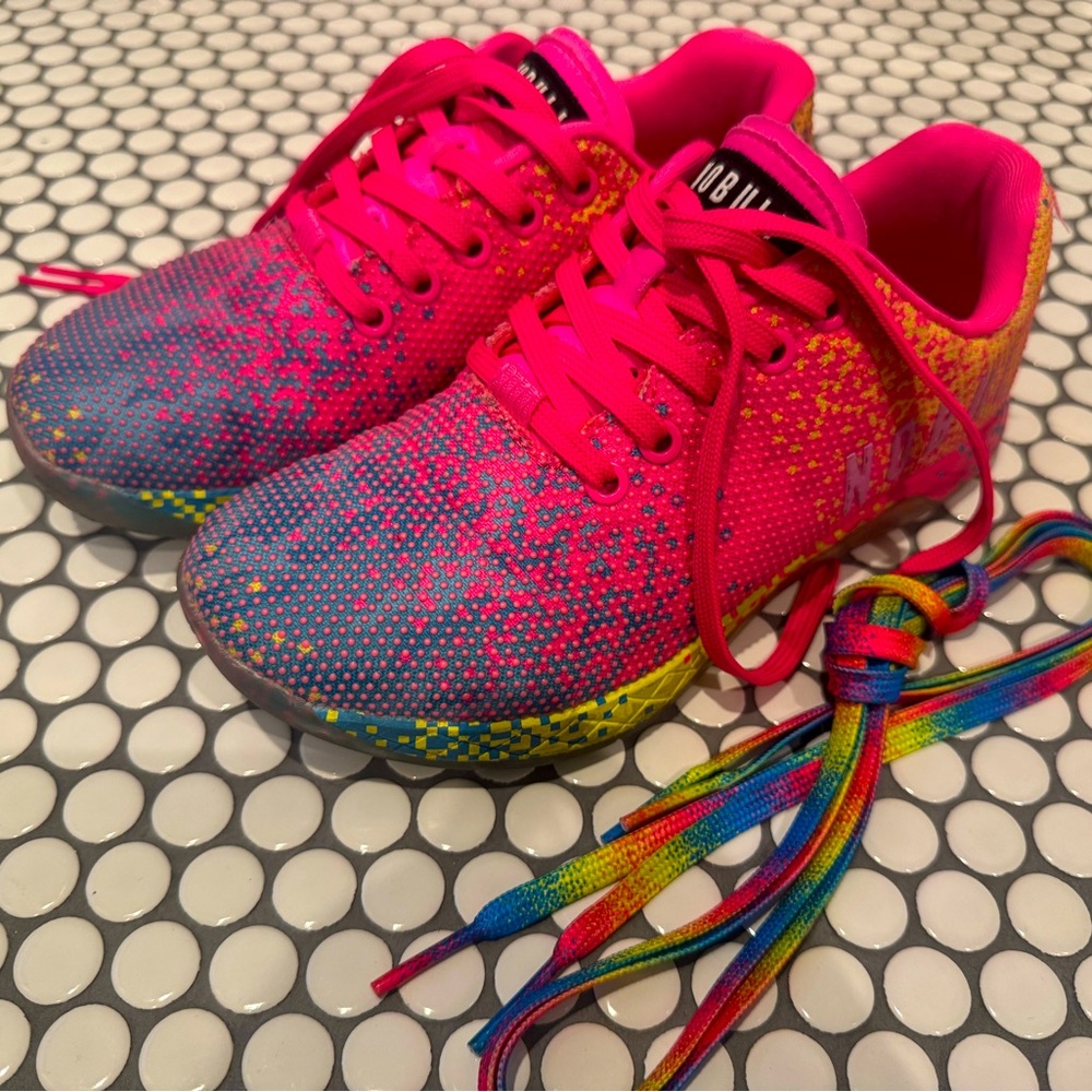 NOBULL Neon Pixels Trainers Women’s Size 7- EUC